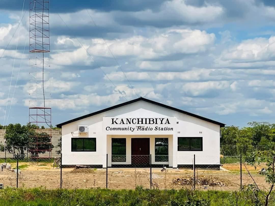 sunday_chanda's tweet image. 🚨 BREAKING NEWS! 🚨
Kanchibiya FM Radio has officially been granted its frequency by ZICTA! 📻
We’re coming in LOUD & CLEAR on 95.9FM! Stay tuned for news, music, and everything that matters to Kanchibiya!
95.9FM, baby! Let’s go! 🔥 #KanchibiyaFM #959FM #TheVoiceOfKanchibiya