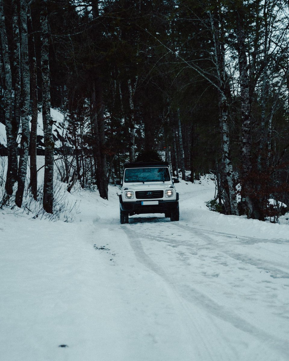 Even de weg kwijt zijn... is soms het beste wat je kan overkomen. Zeker wanneer je op pad bent met een #Gklasse. 🏔️😌

mb4.me/GCLASS_SUV_NL

📷 @visionsofjk voor #MBcreator

#MercedesBenz