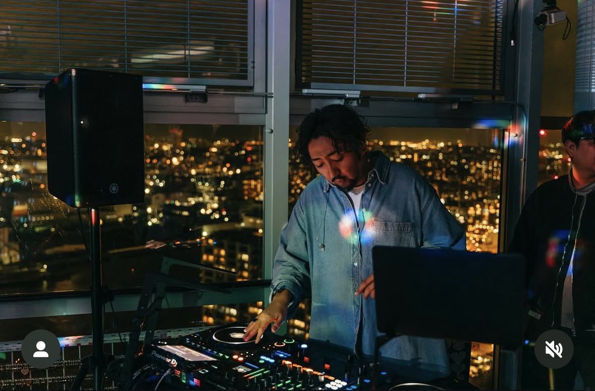 djizuno's tweet image. #icocoon
#bayfm 
@djfoomin  @Linus_Message 
@gb_is_me  @radiohchan 
明日のハネキンはスタジオ密度MAX🎤
4本出し🎙️🎙️🎙️🎙️
ミキサーさんよろしゅう‼️
icocoonファミリーが新曲ラッシュだす！
and
DJFoominのハネキン生MIXも
20時🕗に発射🚀
タマランチの生放送‼️
radikoで聴いてみる⤵︎コチラから…