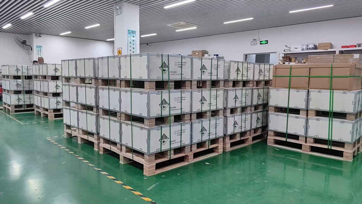 Jasper_JREPower's tweet photo. Teeing up excellence!
Our specialized golf cart lithium batteries are packed and ready to roll out to courses worldwide. ⛳🔋 Designed for peak performance and long-lasting power, we’re driving the future of golf mobility. 🏌️‍♂️✨  

#GolfCartBatteries #LithiumPower https://t.co/GCdBxIzNyI