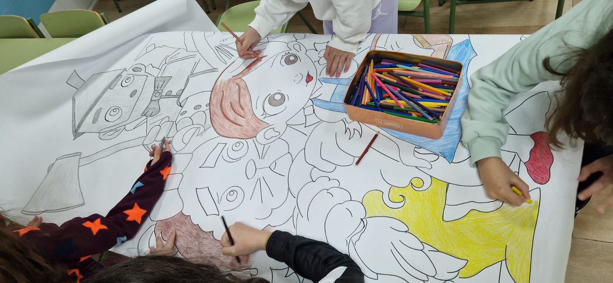 CP_BlasdeOtero's tweet photo. “Nuestros primeros del cole dan rienda suelta a su creatividad en los talleres de dibujo y pintura, explorando el mundo de los musicales a todo color. ¡Arte y emoción se dan la mano en cada trazo! #AprenderCreando #MusicalesEnElCole” https://t.co/FDOjCWaklt