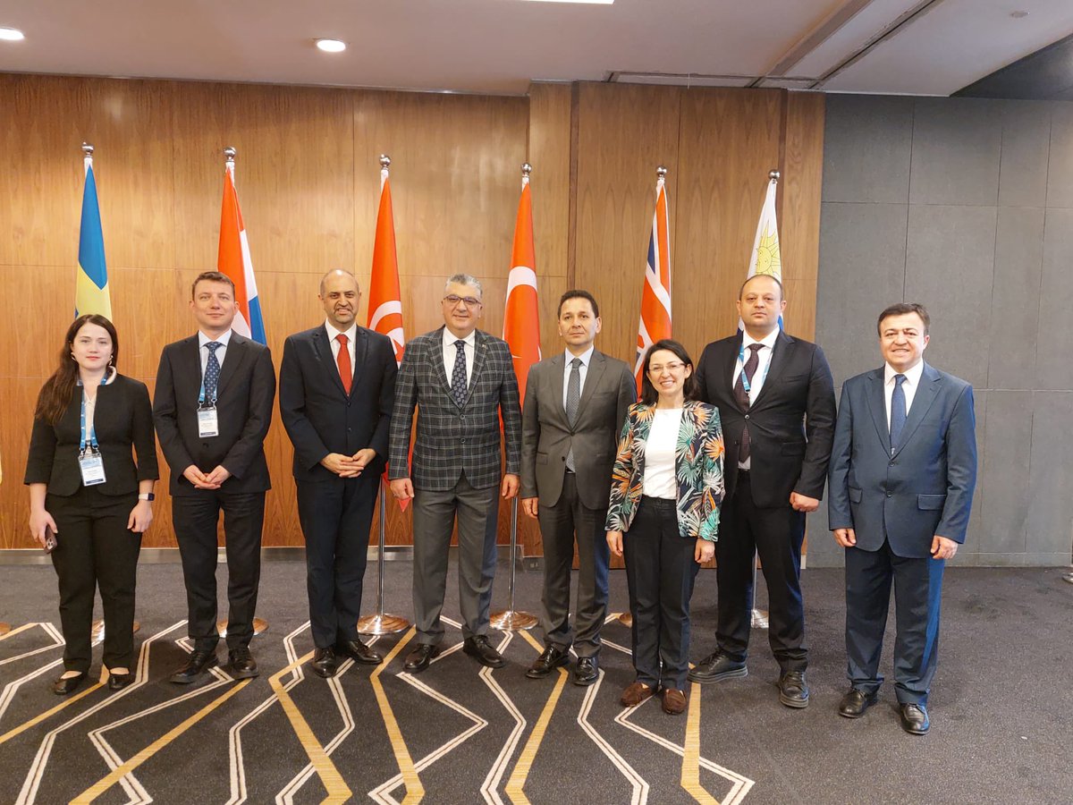 durmus_unuvar's tweet photo. Türkiye “Uluslararası Teşkilat” statüsü edinen Uluslararası Deniz Seyir Yardımcıları Teşkilatı’nın (IALA), Singapurda düzenlenen Genel Kurul Toplantısı sırasında gerçekleşen seçimlerde, yürütme organı olan IALA Konseyi’ne seçilmiştir.
Denizcilikte⚓️  #TurkiyeYuzyılı 🇹🇷 https://t.co/WC5Uuof35W