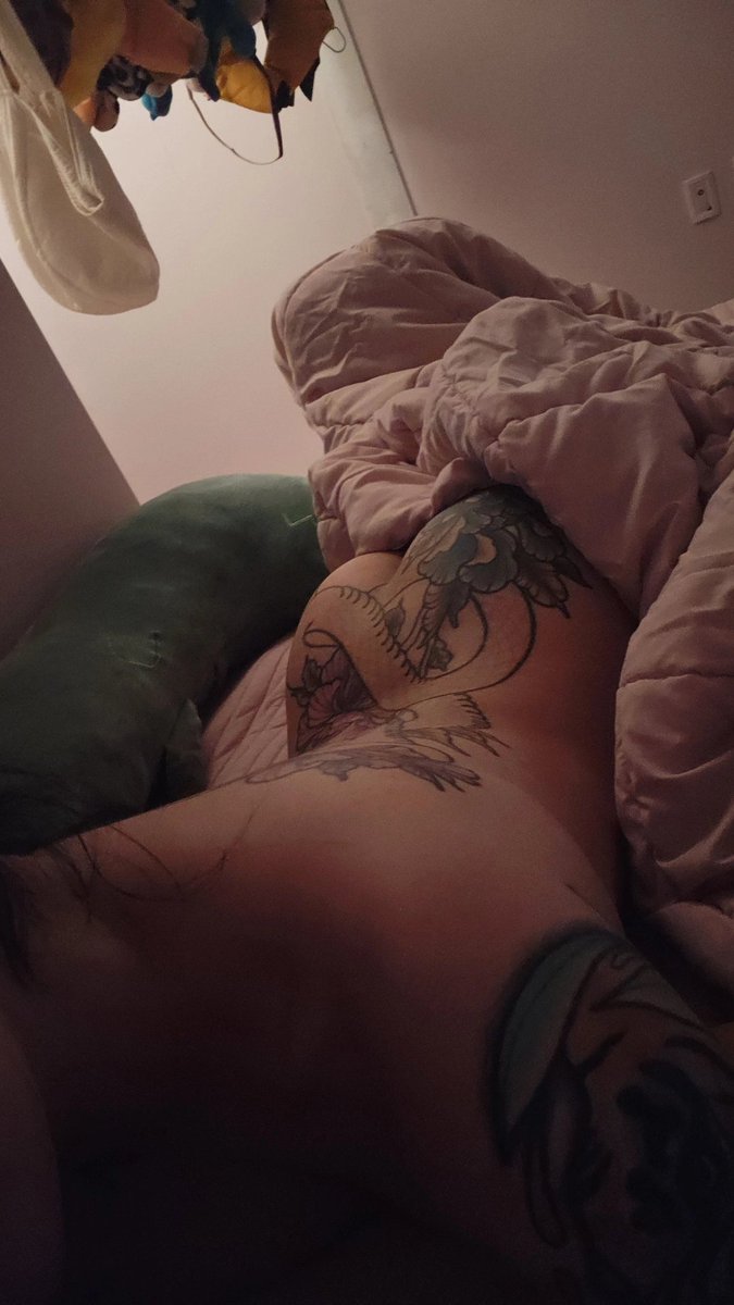 박아다 tweet media