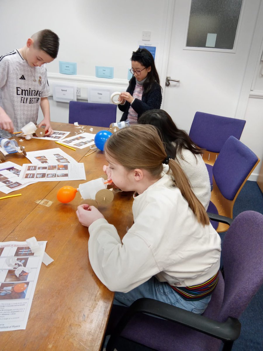 FairFutures1's tweet image. Young scientists had a great time creating moving cars and windmills at our physics workshops. They found out how forces can be used to power moving objects and used scientific language to explain this. An amazing day! Next physics workshops are 7/8 April fairfuturescic.org/about-4-2