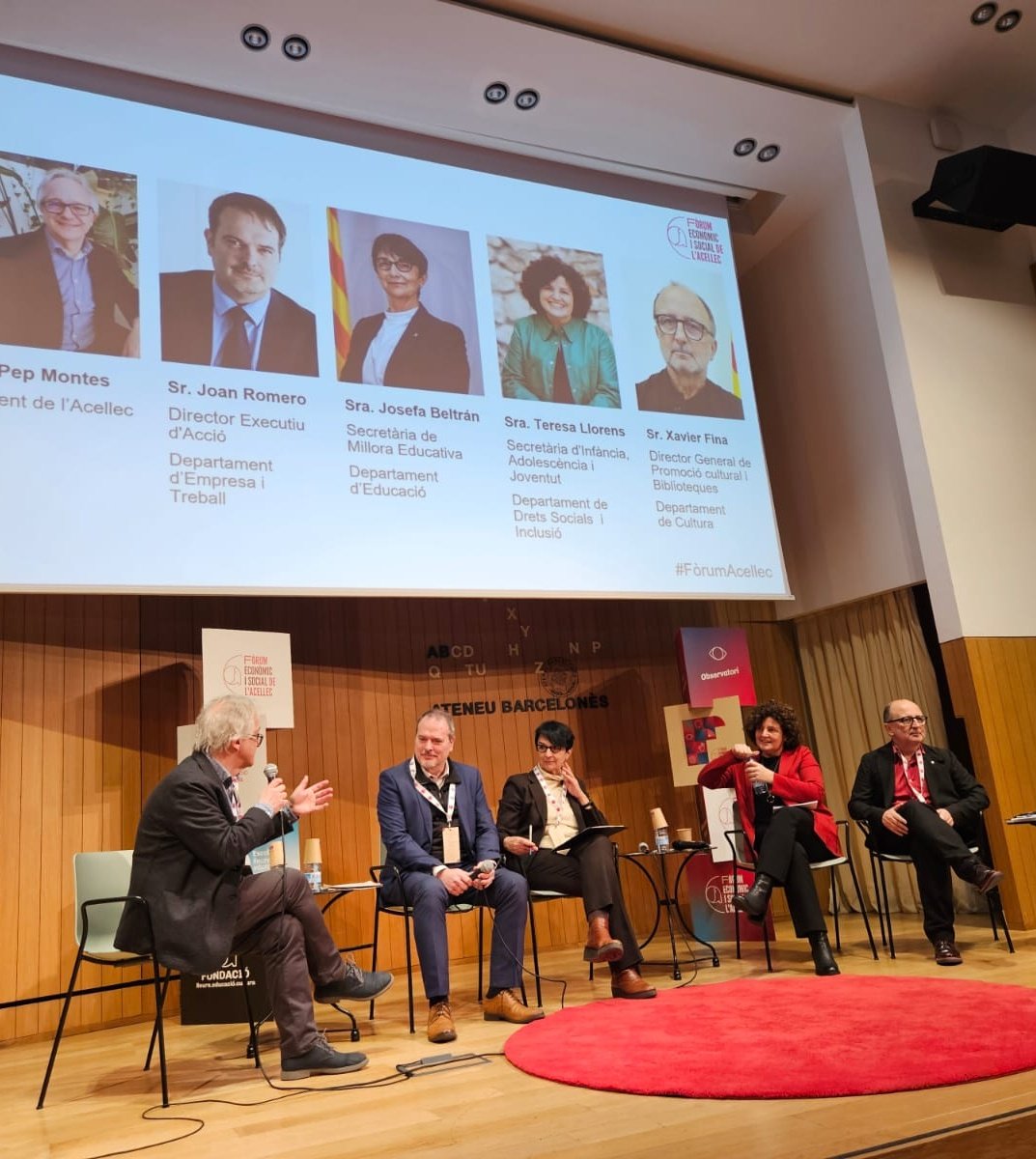 joventutcat's tweet image. 📷 Ahir la secretària d&apos;Infància, Adolescència i Joventut @llorenst va participar en el primer #FòrumAcellec dedicat al lleure educatiu

Se&apos;n destaca la creació de la Taula Professional del Lleure Educatiu i Sociocultural per una interlocució conjunta i un espai propi de treball