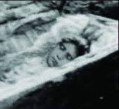 CatholicSat's tweet image. On this day in 1920, St. Jacinta Marto died and entered into her eternal reward.
Ora pro nobis