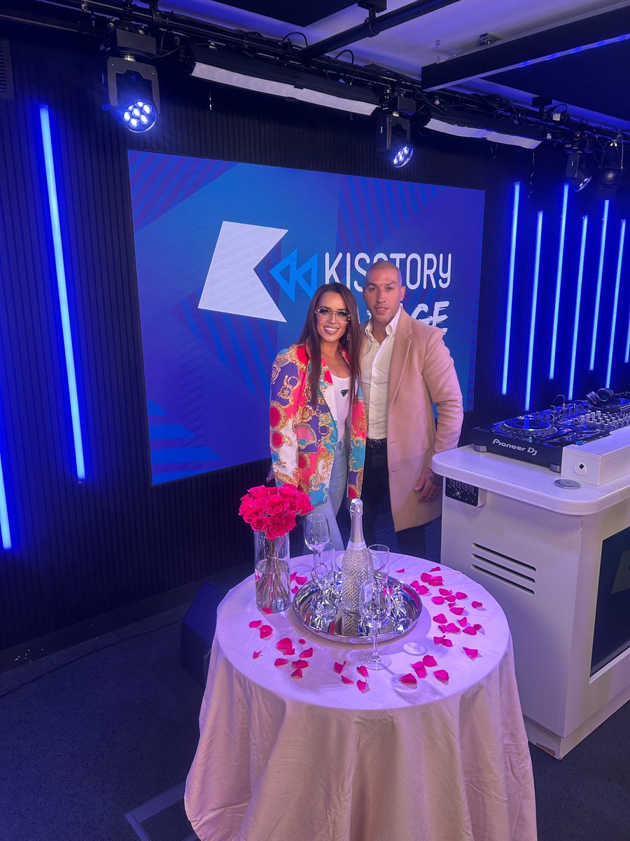 Over 1 Million views on tik tok for the <a href="/playkissuk/">KISS</a> Live Solo performance. 🚀🚀 Thank each and everyone of you and also those who  have downloaded and streamed my new debut single DARKEST HOUR Love you ❤️❤️

Let’s keep going. Link in bio M xx