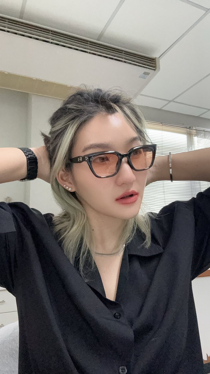 อยากเย็ดใครสักคน แรงๆว่ะ
ห่างหีมาหลายเดือนแล้วอ๊าา 🤤 #เลสเบี้ยนfwb #เลสคิงส์เวย์