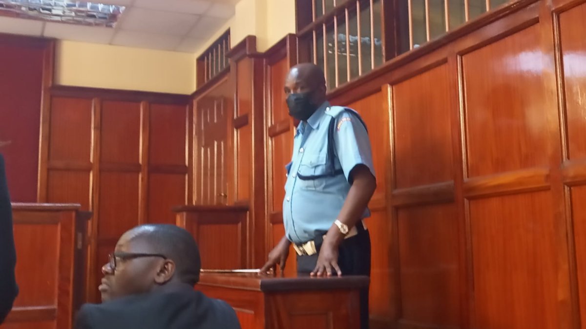 Police officer Jacob Ogendo has officially withdrawn the case against Ian Njoroge, a Gen Z youth who was caught on video assaulting a police officer in Kasarani last year.
#GRNews