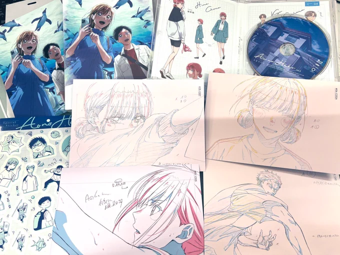 アオのハコBD&amp;DVD Vol.2
お手元に届いてますかー?🐟
2巻は5話の水族館回～8話一本っ!まで収録です
今回のポストカードは5、6、8話が谷野の修正で7話の千夏が仁井さんの修正画ですね✏️
激戦枠に食い込む兵藤さんつよい🟦 