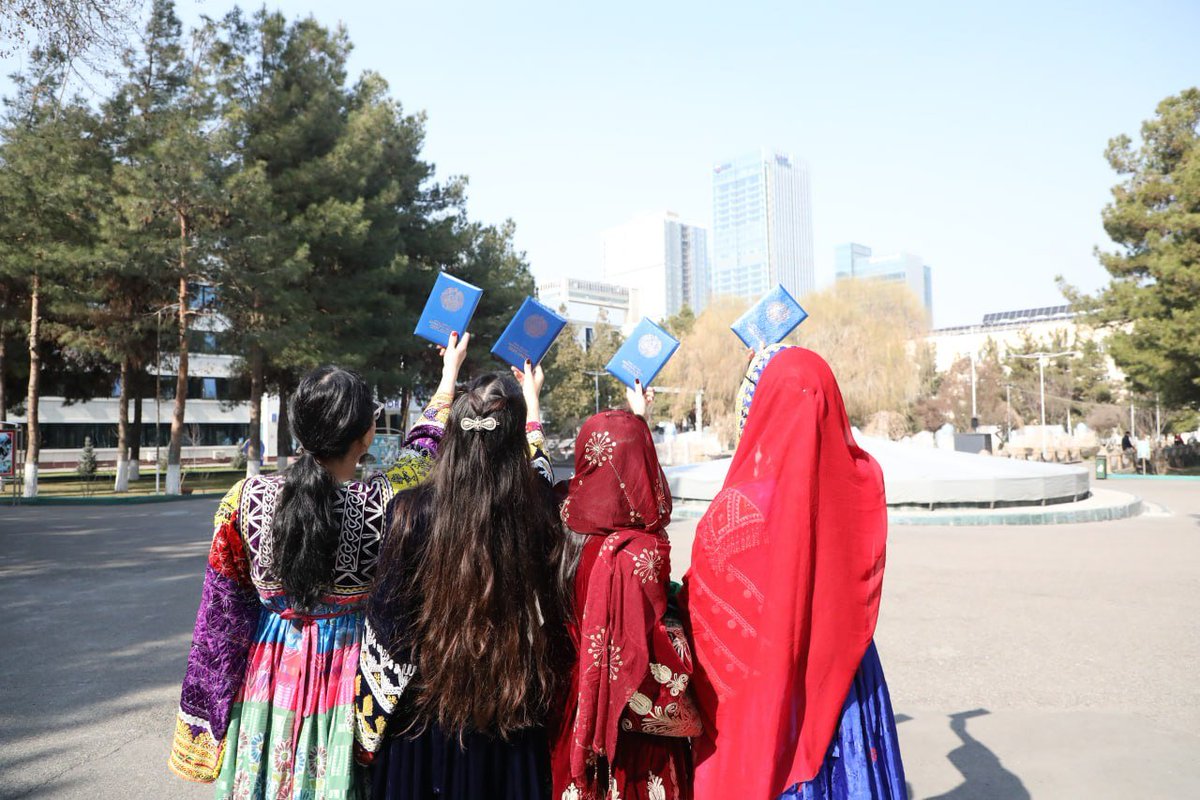 UNDP Uzbekistan 🇺🇿 (@undp_uzbekistan) on Twitter photo 🎓18 Afghan girls have completed their TVET studies at Tashkent State University of Economics after 2.5 years in Uzbekistan.
Supported by <a href="/UNDP/">UN Development</a> & 🇺🇿 Ministry of Higher Education, funded by 🇪🇺European Union, this initiative invests in skills, opportunities & #EducationForAll. 🎓18 Afghan girls have completed their TVET studies at Tashkent State University of Economics after 2.5 years in Uzbekistan.
Supported by <a href="/UNDP/">UN Development</a> & 🇺🇿 Ministry of Higher Education, funded by 🇪🇺European Union, this initiative invests in skills, opportunities & #EducationForAll.