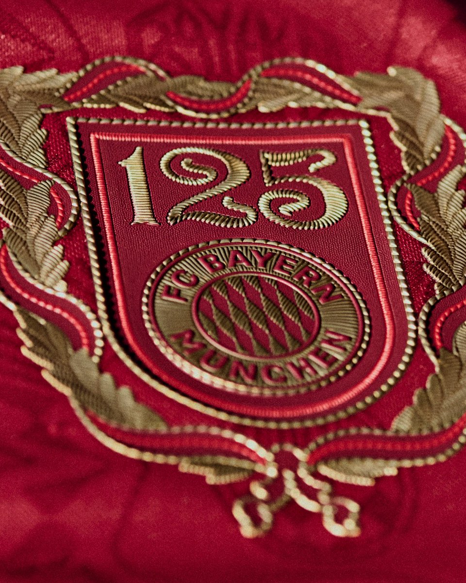 Bayern lançou um equipamento comemorativo dos 125 anos do clube ✨