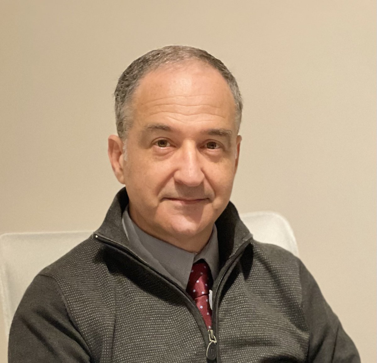 Registroit's tweet photo. Anche Gianpaolo Chiarella, founder di https://t.co/oMhvBPVsqq Srl e Registrar del Registro .it, ti aspetta al nostro stand a @btmpuglia. 
📅 27-28 febbraio 2025
📍 Fiera del Levante, Bari, stand 13A-14A-15A-16A
🔗https://t.co/GXzITBPKhl https://t.co/x1W9EMYoEw