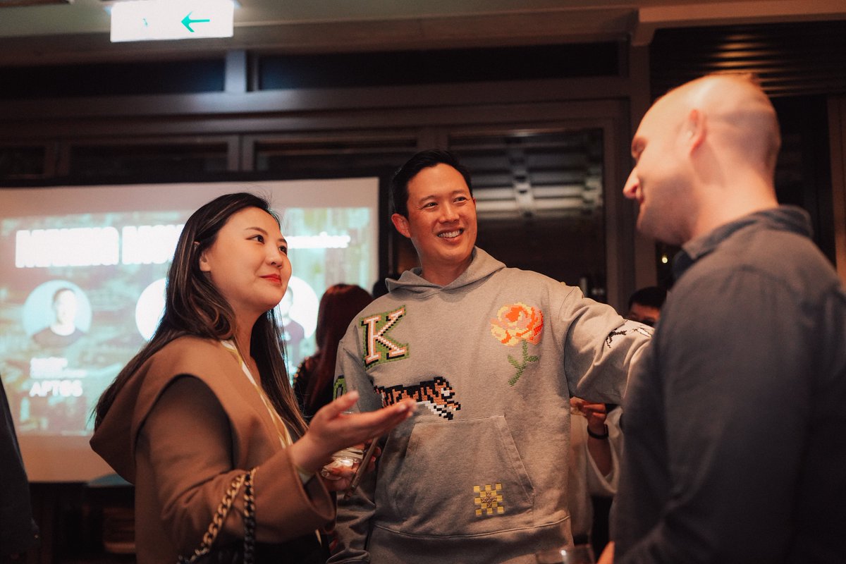 MovemakerCN's tweet photo. 非常感谢昨天参加我们活动的每一位朋友，抽出时间来了解Movemaker！

我们和 @Aptos 团队以及在场的所有人一起度过了非常愉快的时光，也非常高兴能有 @0xSamuelG 和 @JeffRenOKX  进行演讲。

@AveryChing 在 MAKING MOVES上说：“2025年我真的很兴奋，你可以看到生态系统在我们所做的事情中占据主导地位。我们有机构。我们有技术。现在是时候建立我们的建设者生态系统了。”

“现在真的是我们深入世界华语地区、其社区并探索在这里与这些了不起的人们一起可能实现的潜力和创新的机会。”

这正是Movemaker的使命和目标 🫡 让我们一起共建 #Aptos

同时，向我们合作伙伴 @OKX_Ventures 、 @0xBlockBooster 和 @AnkaaLabs 致以诚挚的谢意 💖