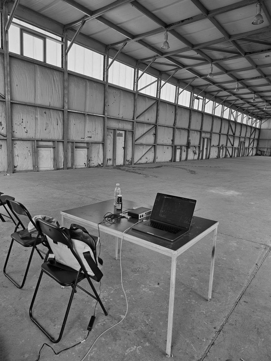 o_pasquet's tweet photo. 1, 2, 3 not so much echo, testing, testing https://t.co/0f3yz23Hwk