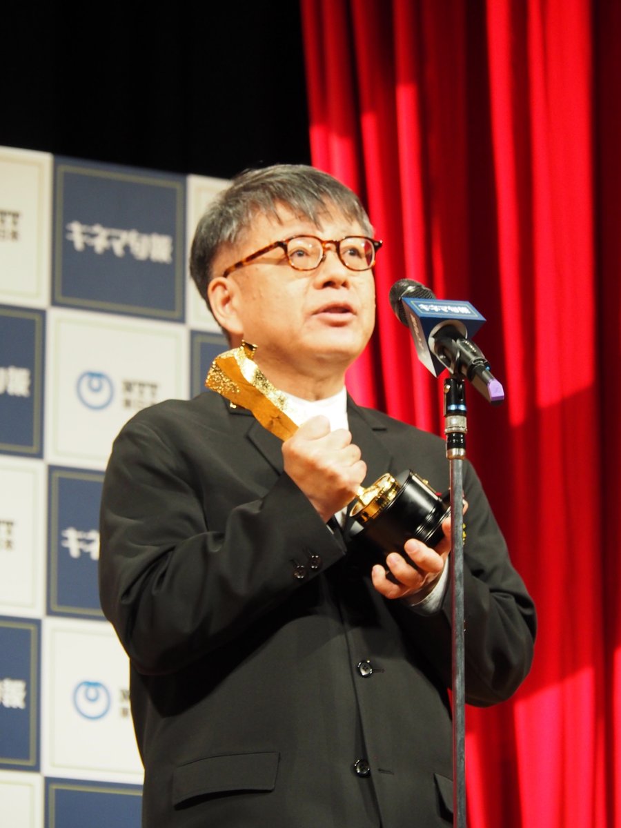 🏆『#正義の行方』
#キネマ旬報ベスト・テン 受賞式🏆
木寺一孝監督が登壇しました！
「この映画に光を当てていただきありがとうございます。映画では人が人を本当に裁けるのかということを描きました。リスクを覚悟して出演してくれたみなさん、ご尽力いただいた多くのみなさんに感謝申し上げます。