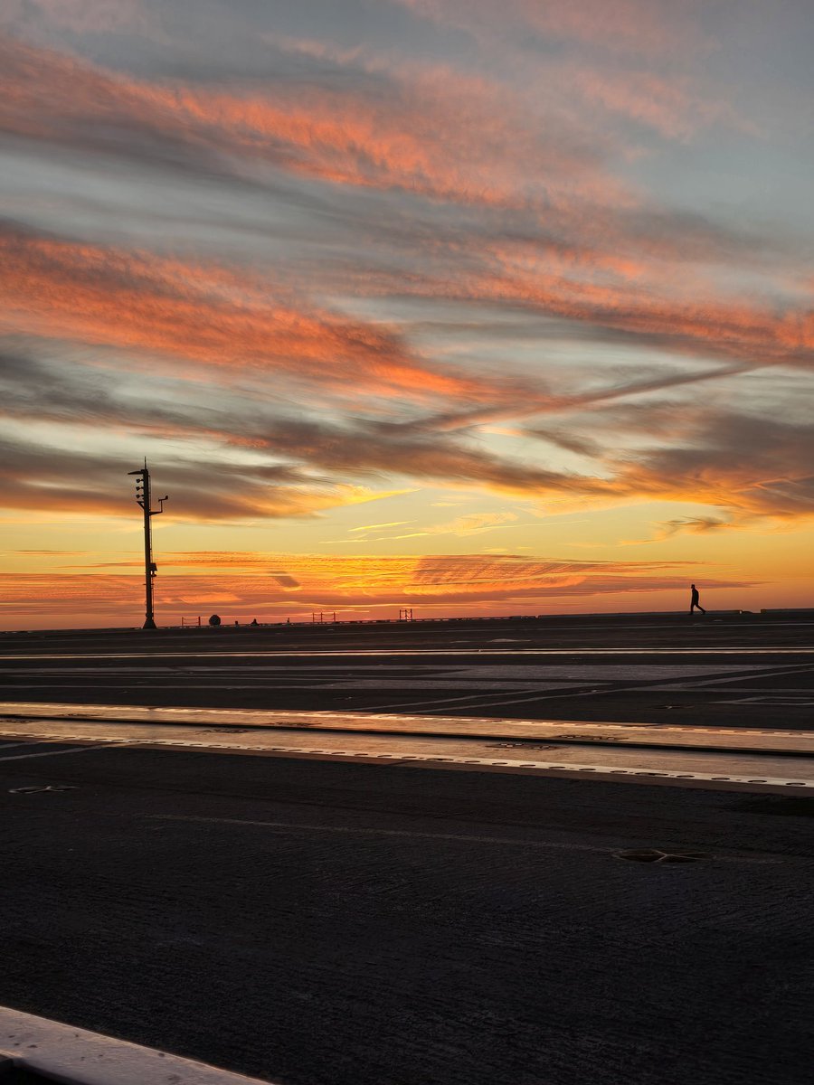 🌅Sunsets are just beautiful🌅