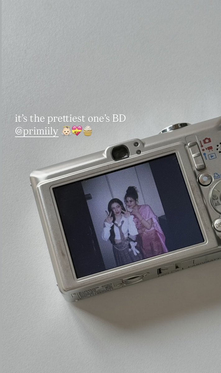 pprimii's tweet photo. A whole TDD team really makes Prim happy, especially celebrating her birthday with people of the same age and younger... Now it's Unnie 🥹🫶🏻💖

HAPPY CHANIKARN DAY 
#primiily #OurPRIM21stBDay https://t.co/pnIypqvNMi