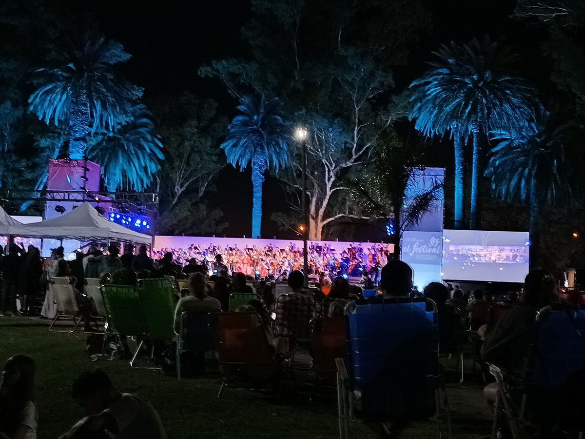 Pablo Strobl-Mazzulla (@pstroblm) on Twitter photo Terminando el tercer dĂa del Curso de Desarrollo junto con <a href="/LCochella/">Luisa Cochella</a> viendo a Hilda Lizarazu, Lito Vitale y la Orquesta Escuela de ChascomĂșs cantando canciones de Charly. Que mĂĄs se puede pedir... Terminando el tercer dĂa del Curso de Desarrollo junto con <a href="/LCochella/">Luisa Cochella</a> viendo a Hilda Lizarazu, Lito Vitale y la Orquesta Escuela de ChascomĂșs cantando canciones de Charly. Que mĂĄs se puede pedir...