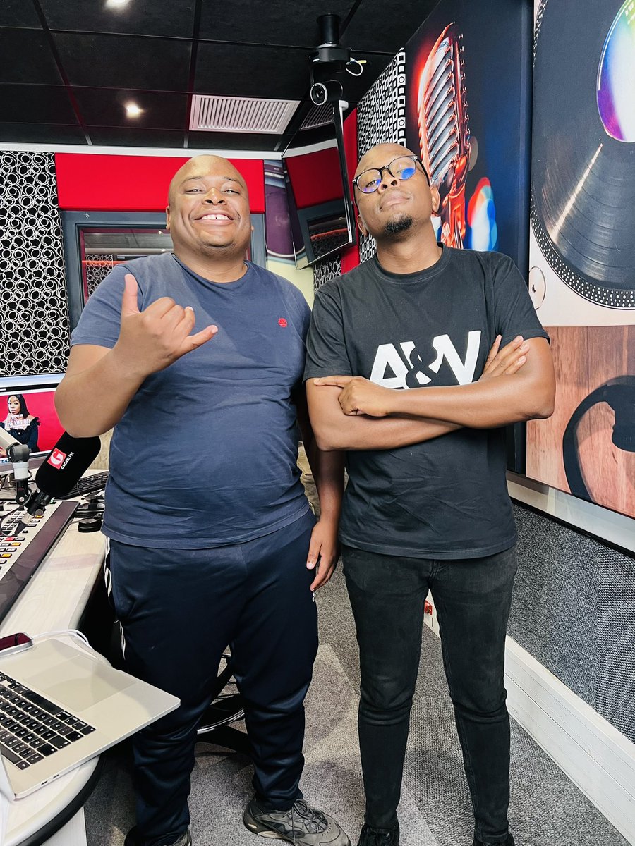 WE WOULD NEVER POSTPONE THE <a href="/middayconnexion/">Midday Connexion on Gagasi Fm</a> – it is the #TBT Edition!

💐 Let us know ukuthi who do you want to connect with, or send a shoutout to #AsiConnect Gagasi FM

🎙️ DJ Sonic SA &amp; Khaya Mthethwa SA are in the mix!

#iRadioImnandiEmini
#TheMiddayConnexion