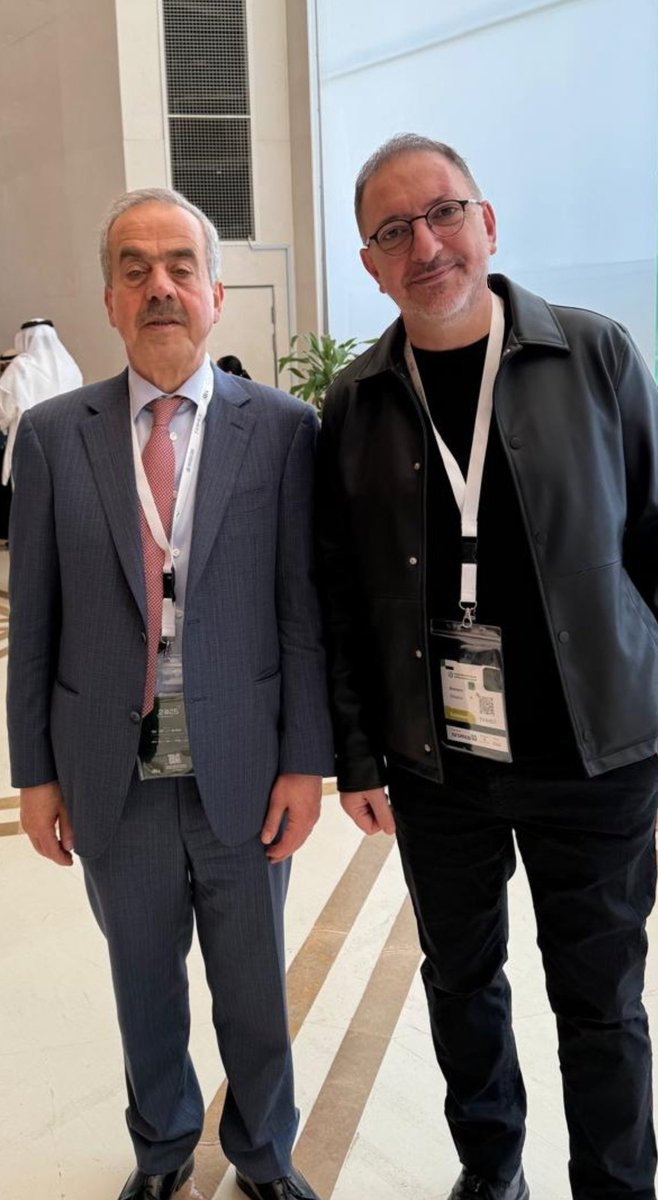 It was a great pleasure seeing the great <a href="/GhasanCharbel/">غسّان شربل</a> at the Saudi Media Forum
<a href="/saudi_mf/">المنتدى السعودي للإعلام</a> 
#المنتدى_السعودي_للإعلام