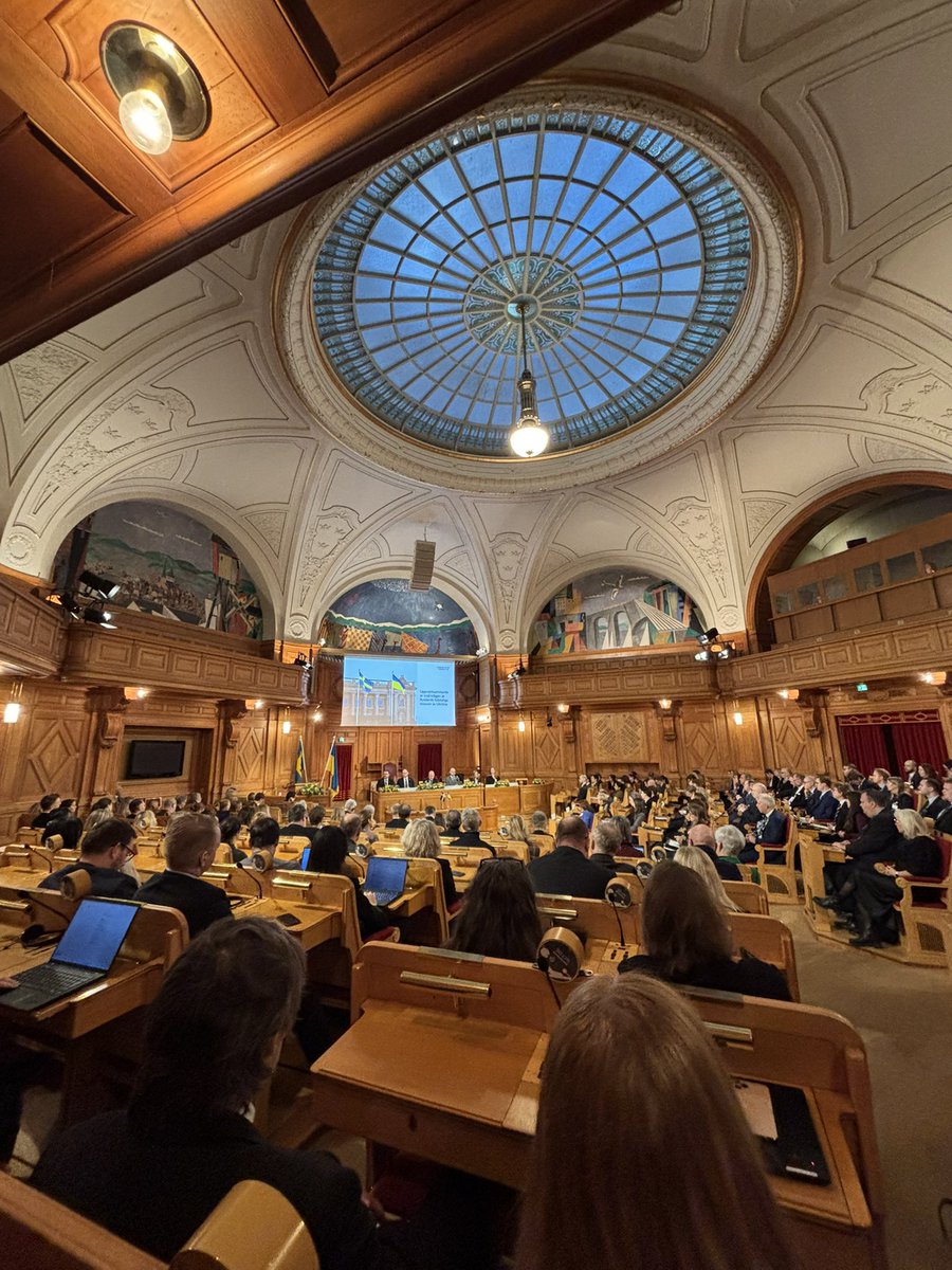 Riksdagen uppmärksammar idag 3-årsdagen av Rysslands fullskaliga invasion av Ukraina. 

Finansutskottets ordförande <a href="/EdwardRiedl/">Edward Riedl</a> sammanfattar det väl: Slava Ukraini!