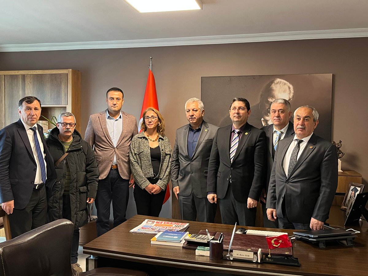 AnadoluBasini's tweet image. Emek Partisi (EMEP) Genel Başkanı Seyit Aslan, Gaziantep İl Başkanı Abdullah Çiloğlan ve heyeti Gaziantep’teki temasları kapsamında Anadolu Basın Birliği'ni ziyaret etti @MBoraZor @emepantep @emepistanbul @seyitaslan1917 

#anadolubasınbirliği #emep