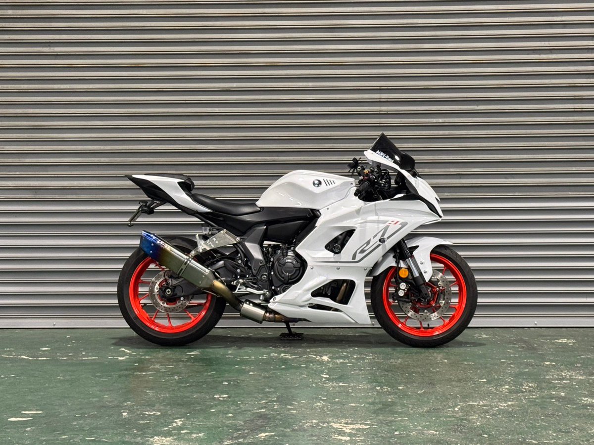 t_s_nagoya's tweet photo. 🚨最新開発速報🚨

#YZFR7 フルエキマフラーと 
#XADV スリップオンマフラーの
 JMCA認証試験、無事に合格いたしました🎉

今後は製品化に向けての量産体制を整えステーなどのパーツをよりカッコよく洗練されたビジュアルにするために開発陣も本気モード継続で取り組んでまいります‼️ https://t.co/Ss1lXMiCTq