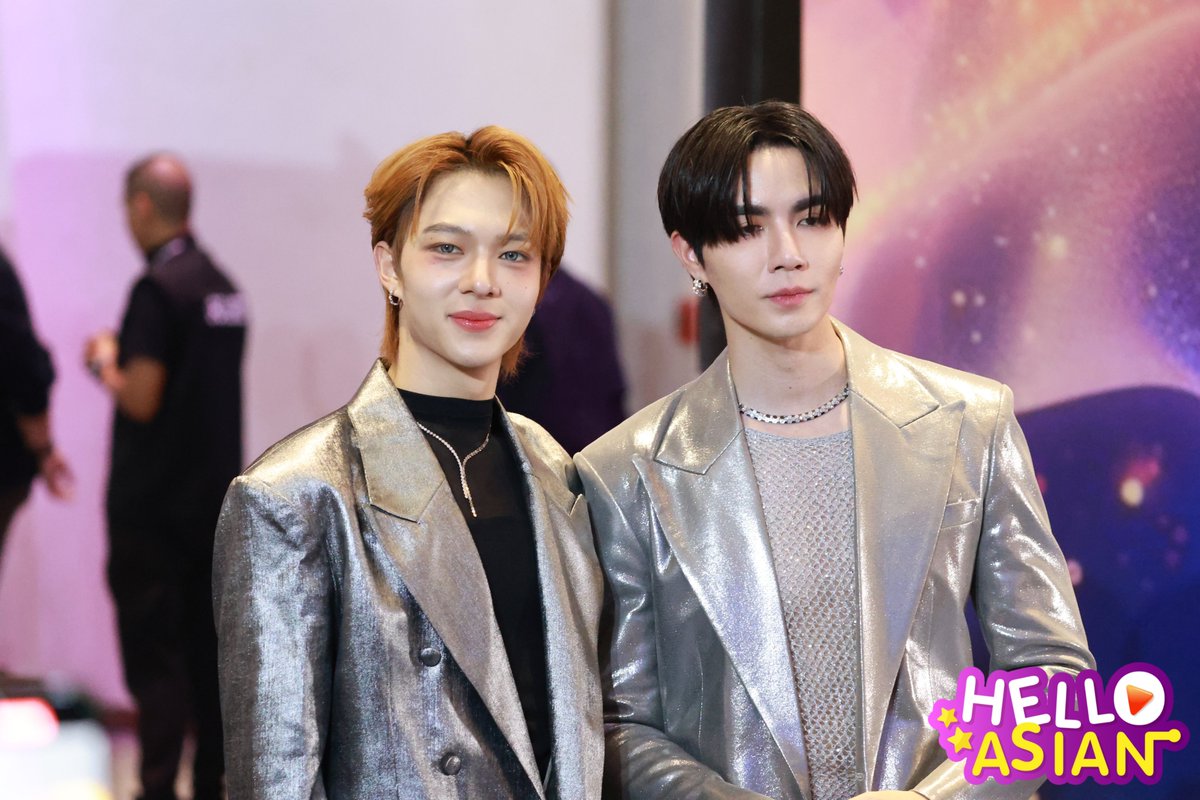Hello_asian's tweet photo. แกรมสุดๆ "ซี-นุนิว" ช่วง "GROW UP Carpet" ในงาน DMD LINE UP 2025+ “𝗚𝗟𝗢𝗪 𝗨𝗣” 
DMD GLOW UP 
#ZeePruk #NuNew
#zeenunew #ซีนุนิว
#DMDLINEUP2025 https://t.co/027LHI4SBO
