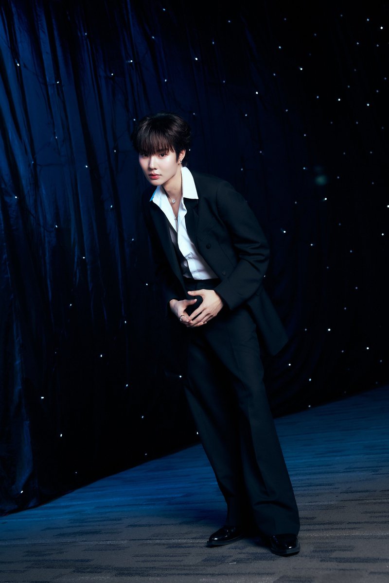 DMD LINE UP 2025+ “𝗚𝗟𝗢𝗪 𝗨𝗣”
press conference ✨

NAMPING 

X : <a href="/nampingnapat/">Namping</a>
IG : nampingster

DMD GLOW UP 
#DMDLINEUP2025