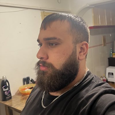 96Yesil's tweet photo. #YeniProfilResmi https://t.co/nSVwFKVbdx