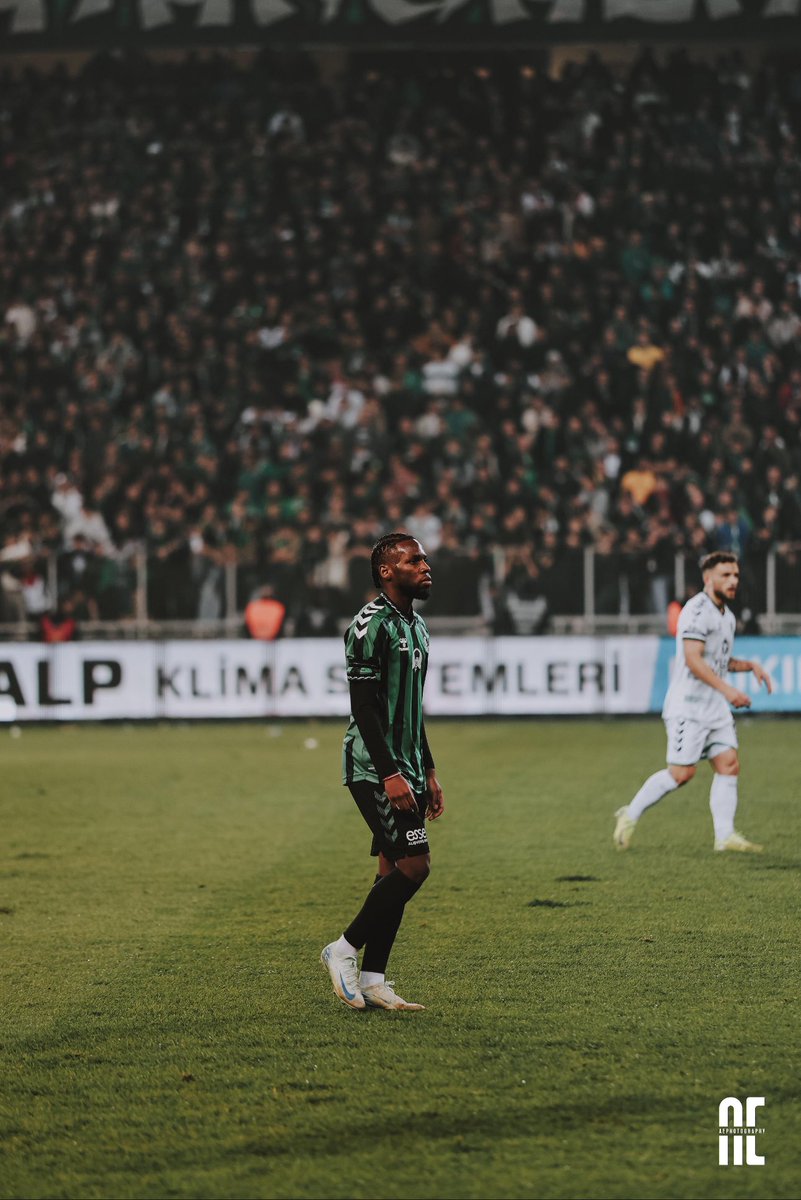 helpizz's tweet image. 🚀 Sakaryaspor 4 matchs invaincus : 2 nuls et 2 victoires !

L’équipe enchaîne et n’est plus qu’à 3 points des barrages. Nsana Simon continue d’apporter son énergie précieuse.

🔜 Umraniyespor vs Sakaryaspor – 23/02/25
#Sakaryaspor #Football #Montée #NsanaSimon #YolumSeninle