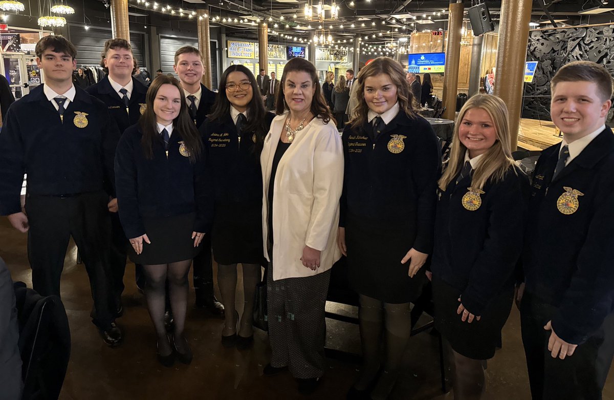 Great morning at the <a href="/tnffa/">Tennessee FFA</a> Legislative Breakfast celebrating #NationalFFAWeek! Grateful for leaders like Senator Dawn White who support agricultural education and the future of our industry. #FFA #AgEducation <a href="/RockvaleFFA/">Rockvale FFA</a> <a href="/EaglevilleFFA/">Eagleville FFA</a> <a href="/creek_ffa/">Stewarts Creek FFA</a> <a href="/VoteDawn/">Dawn White</a>