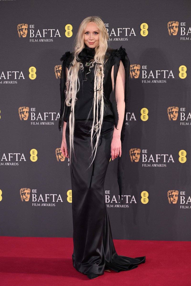 barney_ob's tweet photo. OB Giles Deacon (Tees '88) designed one of the gowns worn at the BAFTAs, worn by his partner, Gwendoline Christie https://t.co/nWYCoClUsE