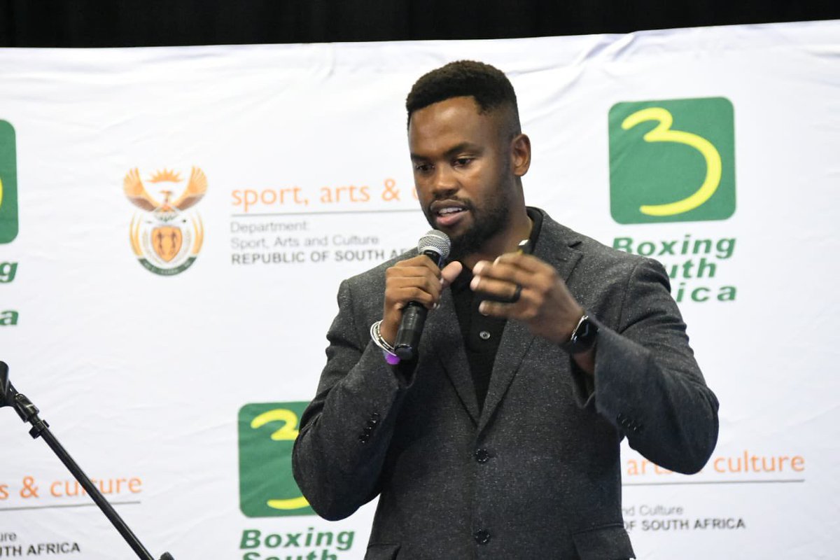 SportArtsCultur's tweet photo. Supersport CEO Rendani Ramovha giving his support presentation at the National Boxing Convention
Livestream link:
https://t.co/5wtbBNjevc
#NationalBoxingConvention
#InspiringANationOfWinners
#SASPORTS
#BoxingSA https://t.co/2UOYx1LQUn