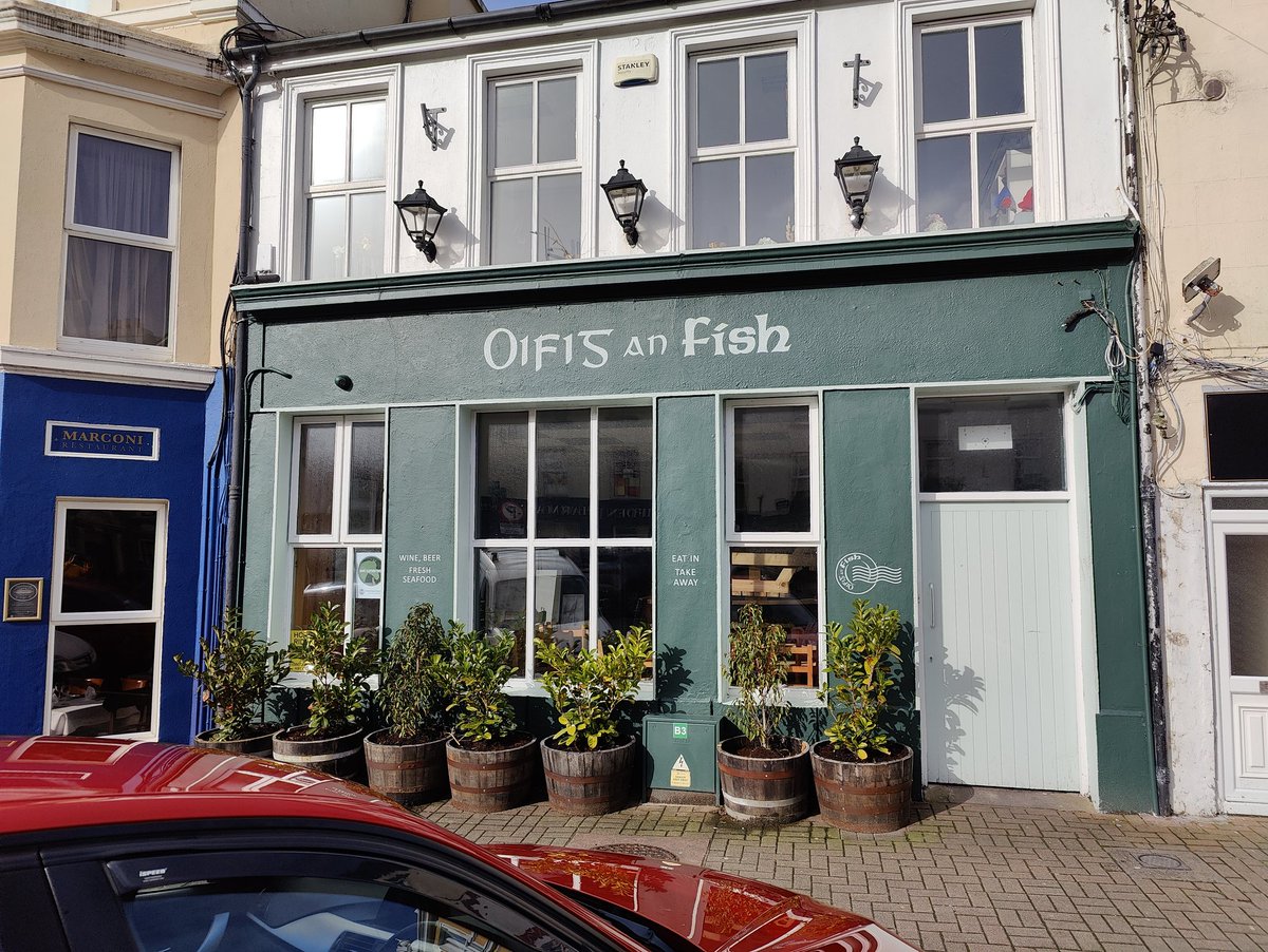 Excellent name for a fish establishment. 👌