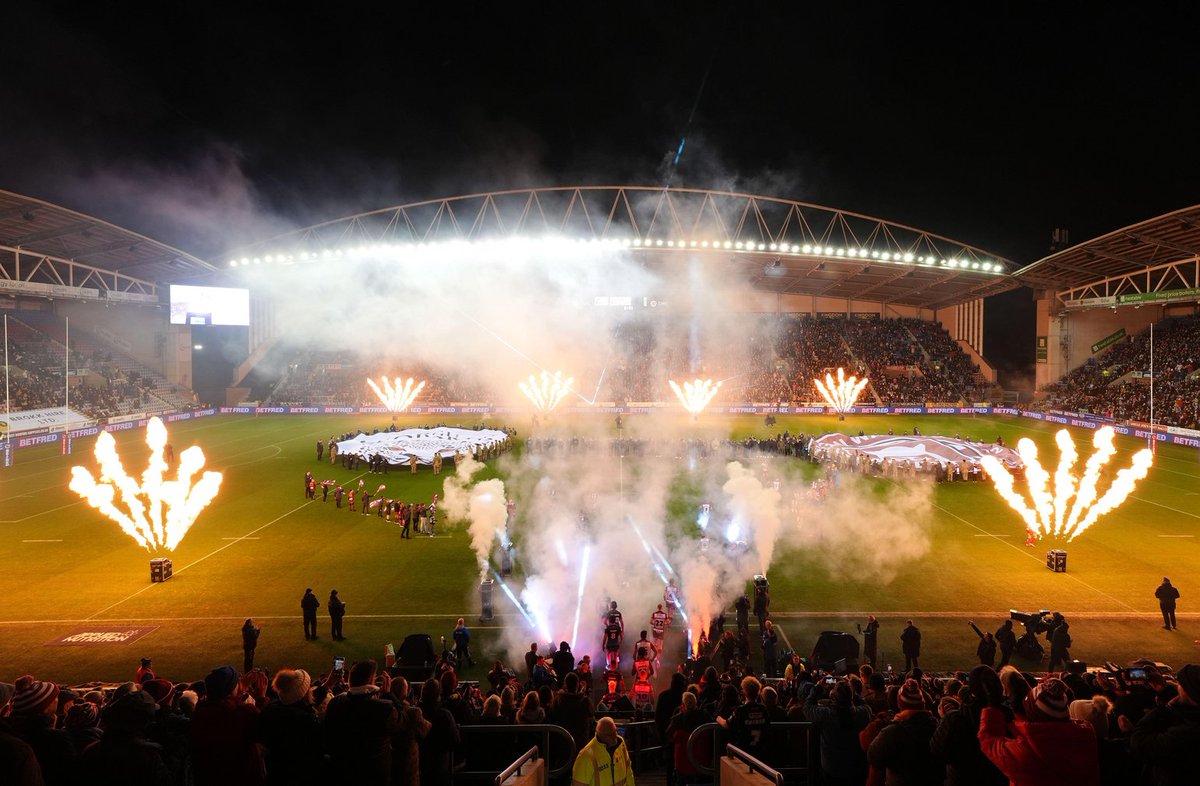 EMGLiveUK's tweet image. Round 1 complete of the 30th Rugby Super League season which saw our crew cover Wigan Warriors launching their campaign to defend their Super League title in the Battle of the Borough game against Leigh Leopards.  #EMGxGM #CombiningForces #SuperLeague #OBFacilities #LiveSports