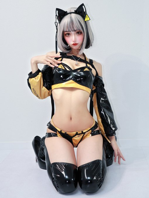 コスプレイヤーしろさきのTwitter画像40