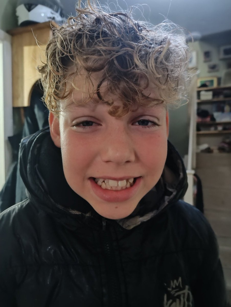 AlisonJaneOates's tweet photo. First braces for my boy https://t.co/ijAhBJy0o5