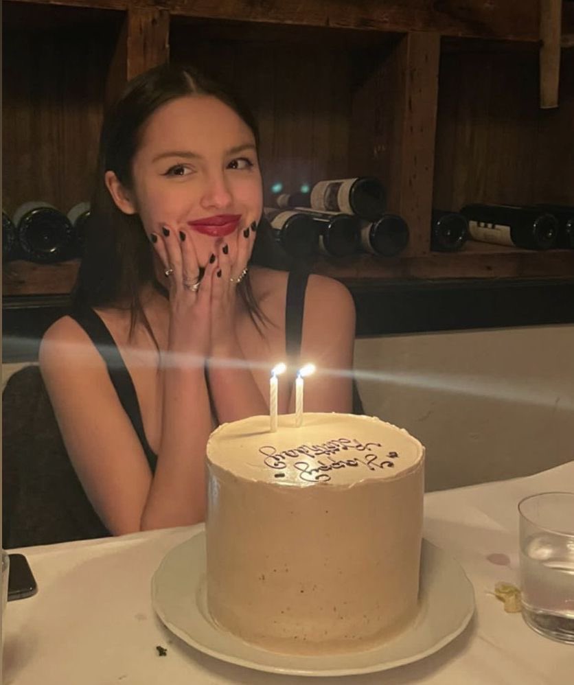 oliviarodrigoft's tweet image. I don’t know about you, but I’m feeling 22🎂