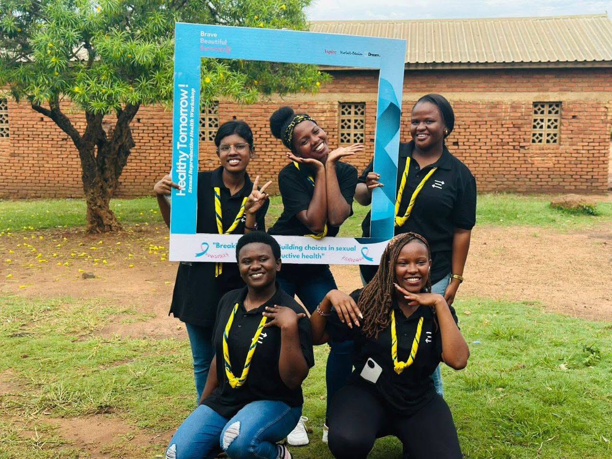 YessmalawiG's tweet photo. Empowering women's health in Chikanda! πͺ Over 50 women joined our cervical cancer awareness campaign with @AspireChikanda, including screenings & family planning info. Let's keep these vital services going! #Wagggsworld #MAGGGA #womenshealth #YessGirlsMovement #norecno https://t.co/bi3mMetU97