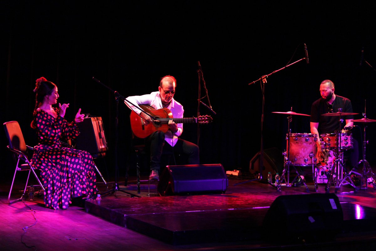 EmbEspIndia's tweet image. An unforgettable evening of Flamenco magic!💃🎶 Renowned flamenco guitarist Juan Carmona and his team captivated the audience at Instituto Cervantes with their mesmerizing performance. Here are some glimpses from the spectacular night! 📸✨
#SpaIndia