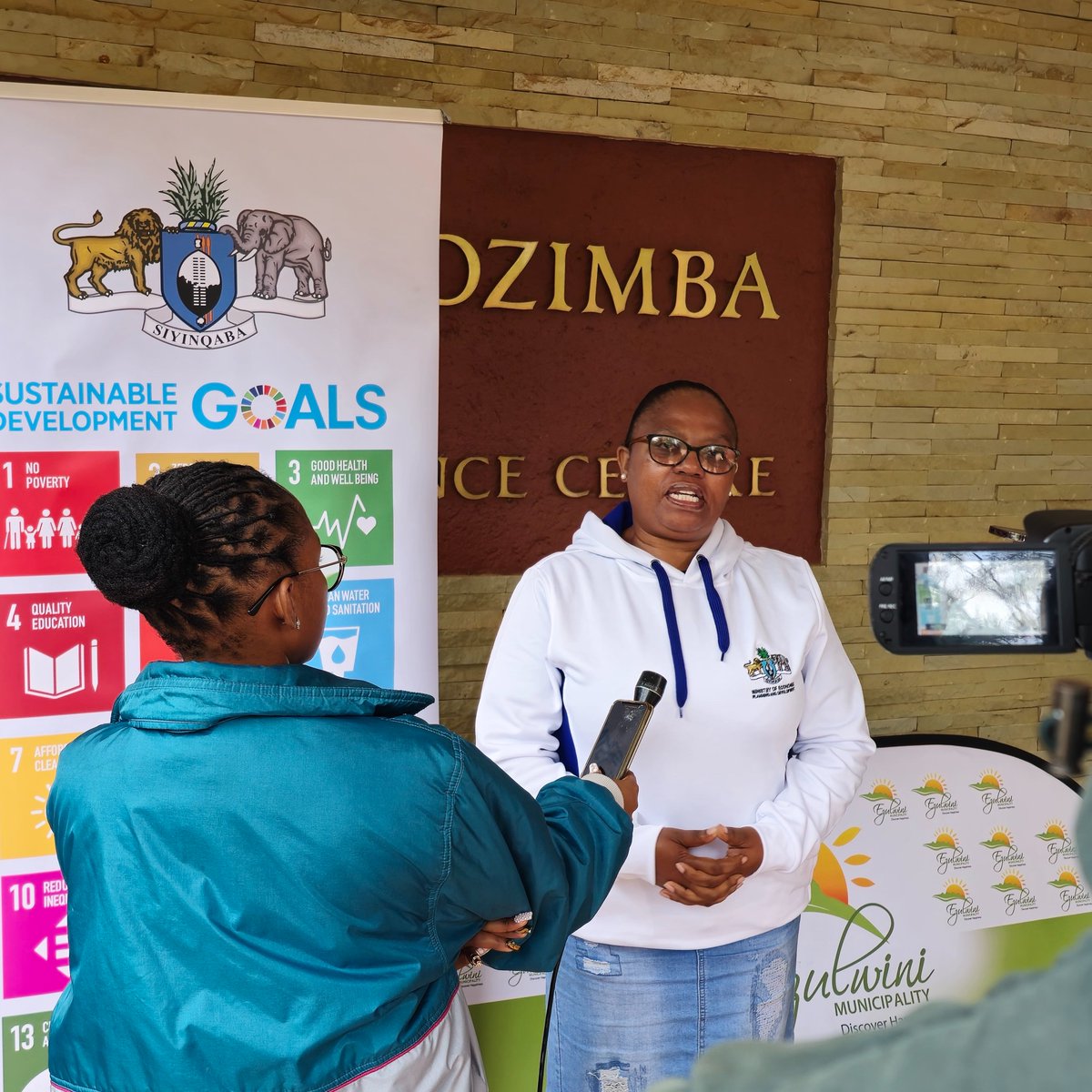 MEPD_Eswatini's tweet image. Catch Lungile Mndzebele, Head of the Poverty Reduction, Monitoring and Evaluation division under the #MEPD on the News today as she speaks about Ongoing Voluntary National Review consultations &amp;amp; the #SDGs 
Todays consultations are with the Ezulwini Municipality Town Stakeholders