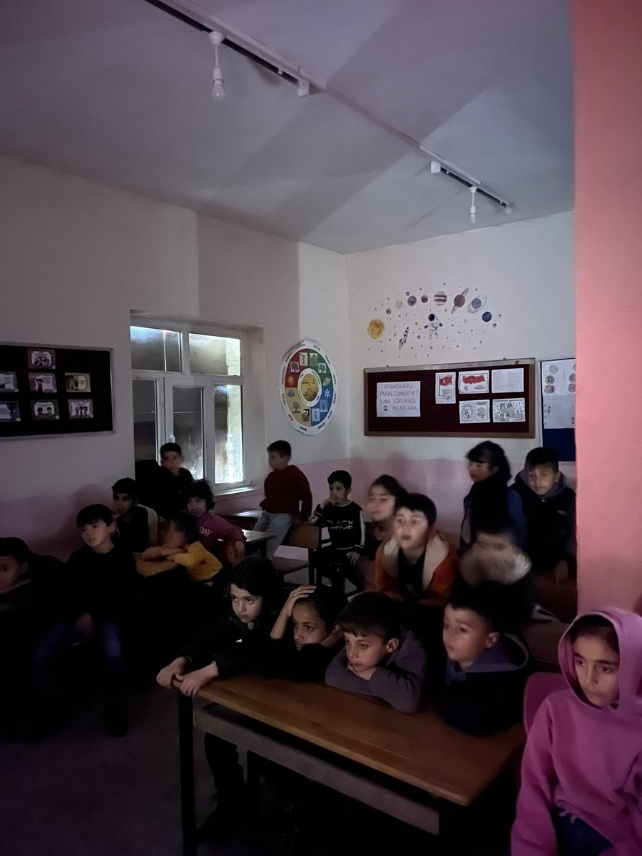 Hava yağmurluysa yemek sonrası güzel bir animasyon izlenir ✨🍿 
Animasyon “Luca” 🎥 
<a href="/Yusuf__Tekin/">Yusuf Tekin</a> 
<a href="/vali_zorluoglu/">Murat Zorluoğlu</a> 
<a href="/Murat4Kucukali/">Murat Küçükali</a> 
<a href="/DogukanKoyuncu_/">Doğukan Koyuncu</a> 
<a href="/tchazro/">T.C. Hazro Kaymakamlığı</a> 
<a href="/HazroMem/">Hazro İlçe Milli Eğitim Müdürlüğü</a> 
<a href="/ugurdoganer01/">Uğur DOĞANER</a> 
<a href="/Diyarbakirmem/">Diyarbakır İl Millî Eğitim Müdürlüğü</a>