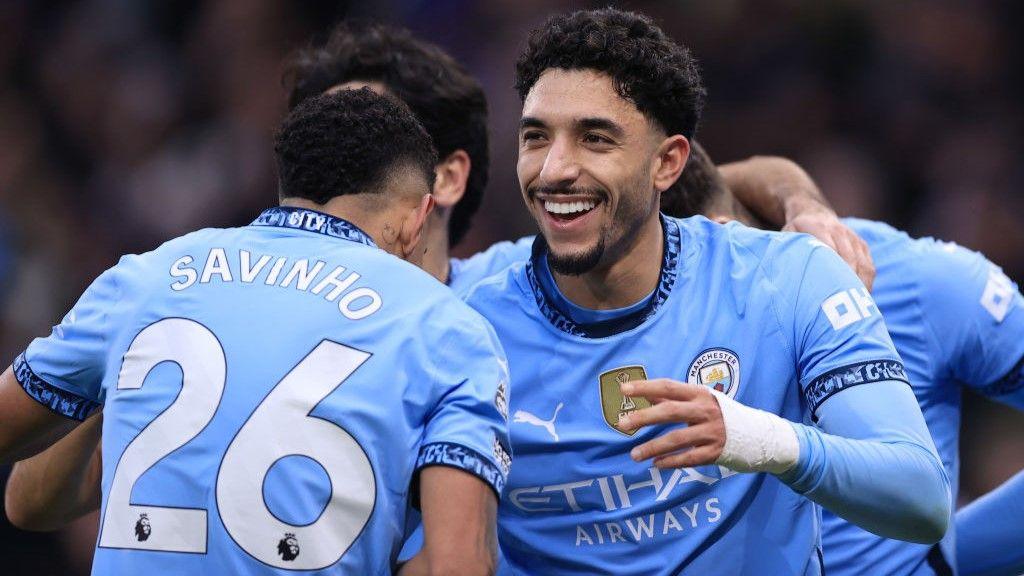🔥 TICKET 𝗖𝗢𝗠𝗣𝗘𝗧𝗜𝗧𝗜𝗢𝗡 🔥

Guys, I've been given 4 tickets (in pairs) for Sunday's Liverpool game to run a comp! 

If you wanna enter, make sure you follow me and RT this post ✅

Winners will be selected at random and be announced tomorrow! 😅

Best of luck x