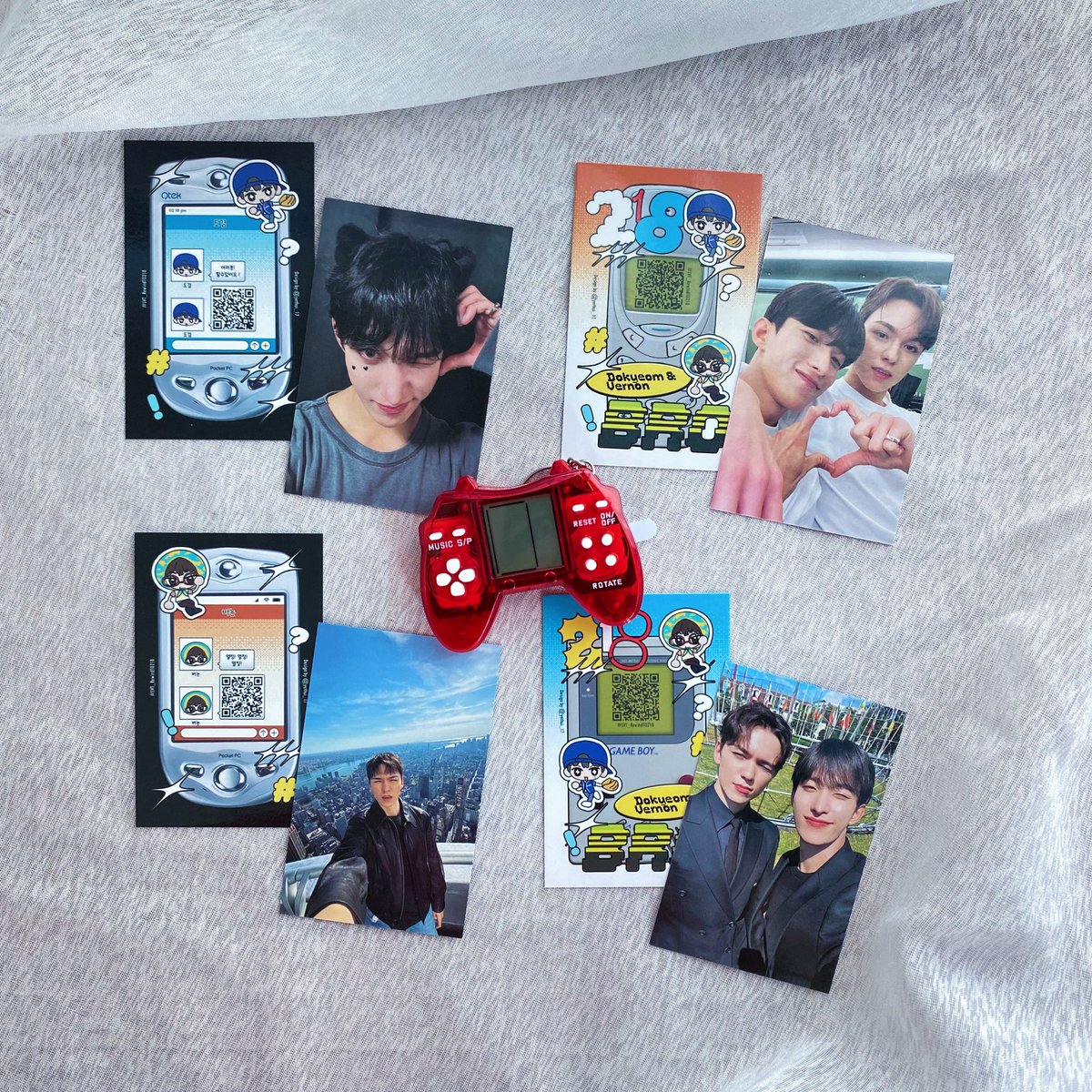 Hao8hao8hao8's tweet photo. D-3 #SVT_RewindTo218 

📽️Photocards, ID photos &amp; Stickers Preview🎞️

Join us to grab the freebies! 
🤫Pst.. secrets are bidding in QR code behind pc😎

🗓️ 23 Feb 2025 (Sun)
🕐 12.30 - 5.30pm 
📍Beigongcha, The Prestige, Penang https://t.co/UWpcAgBmDa