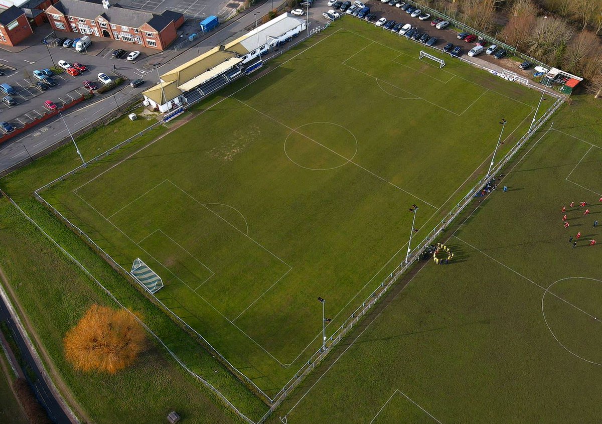 FLOODLIT | All being well, there's football at the <a href="/Recruit12/">Recruit12</a> Community Stadium this evening as <a href="/TheBish42/">Mike Bishop</a>'s U18's welcome <a href="/CopsewoodFC/">Coventry Copsewood FC</a> U18's for a Midland Floodlit Youth League Southern Premier Division fixture! A win for The Plums would lift them to 4th! 7•45PM Kick Off.