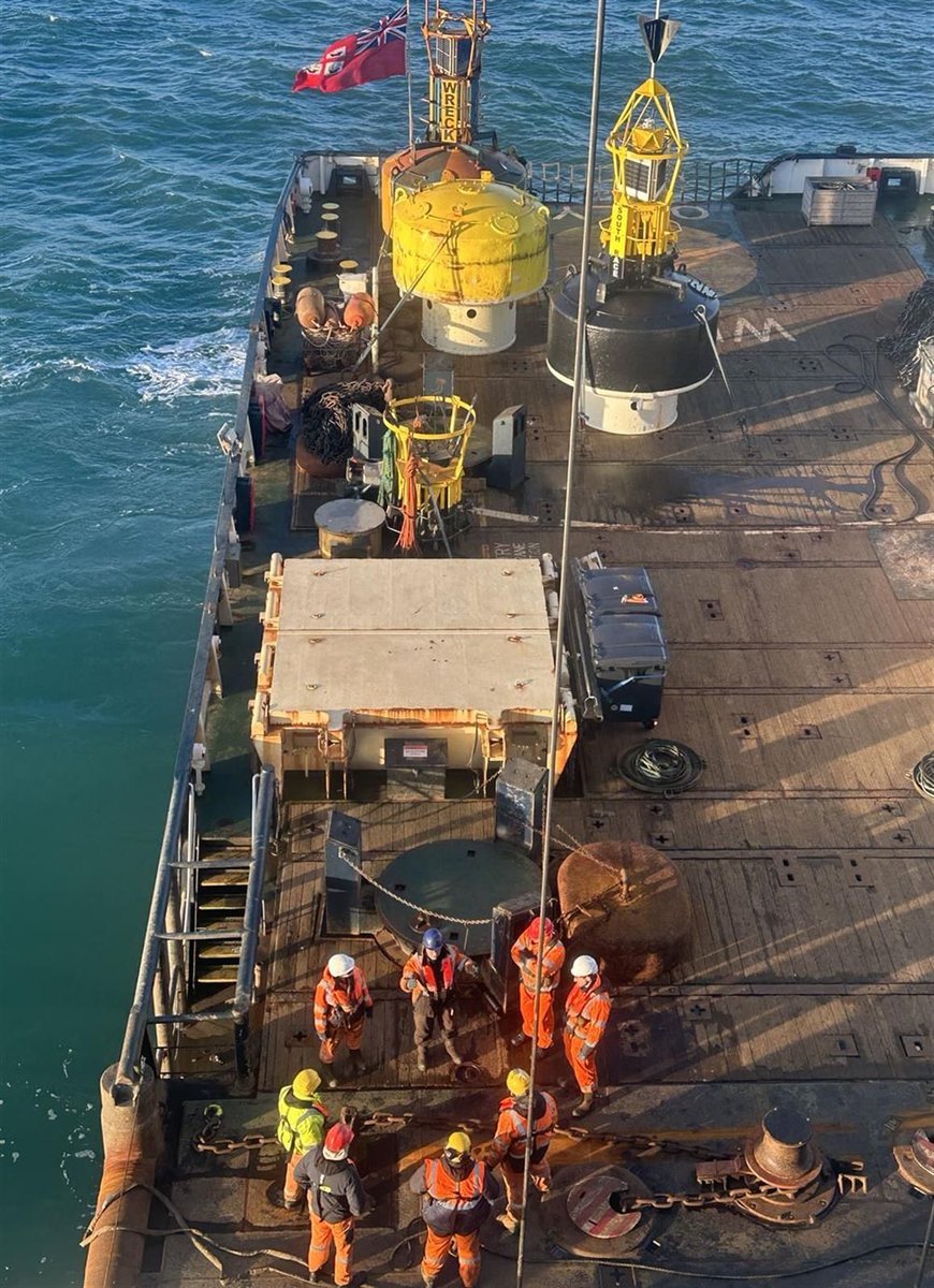 What do your team meetings look like? Our crew on THV Galatea enjoy an ocean view with theirs! Right now our vessel is in the North Sea ensuring safety for our mariners.
#CareersatSea