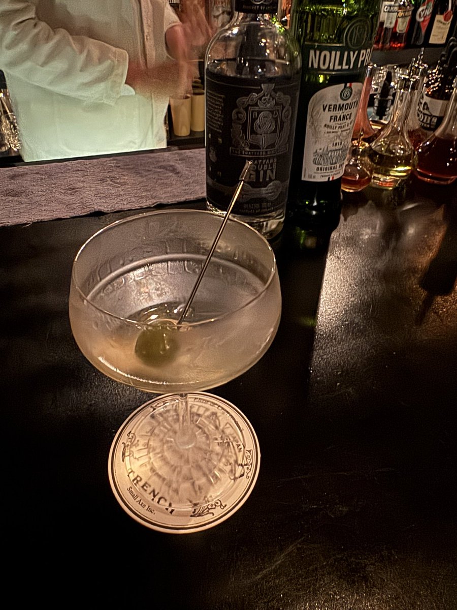 Blankey03104's tweet photo. え...滅多にマティーニに飲まないけどこのジンは本当に誉！ლ（´∀`ლ） https://t.co/fL2zebZjol
