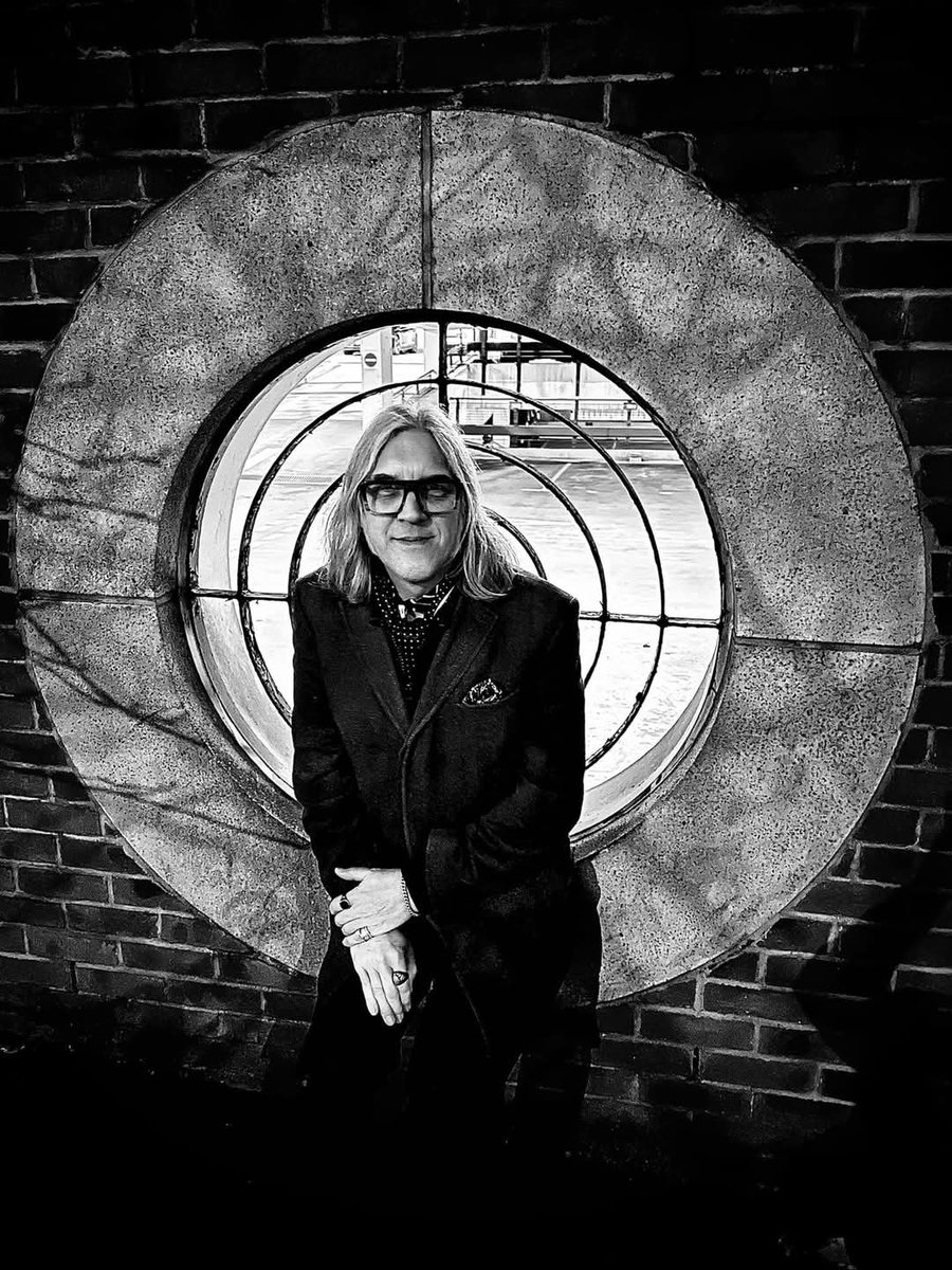 Fab Valentines weekend in Newcastle with my Suzanne, delightful company  and got a buzz seeing her perform at The Cramps day at The Cluny. Like a bad girl should👊🔥♥️